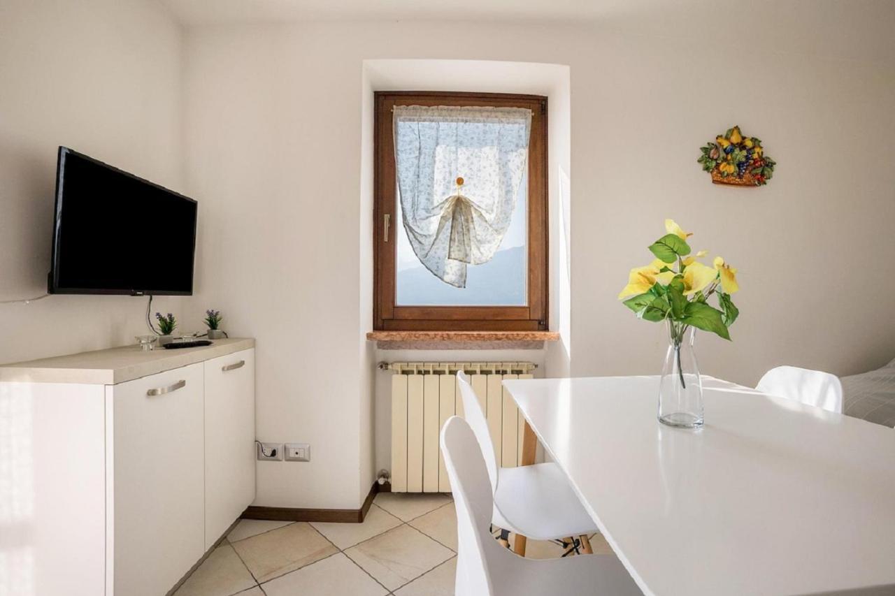 Appartamenti Casa Palazzina Malcesine Luaran gambar