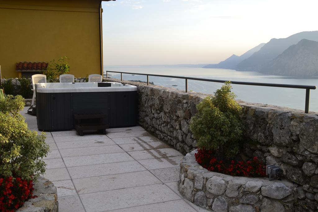 Appartamenti Casa Palazzina Malcesine Luaran gambar